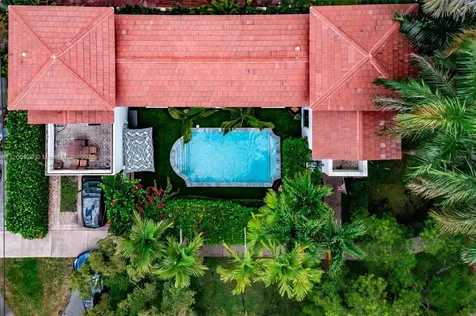 927 Sunset Road Coral Gables FL 33143