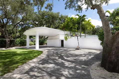 18925 NE 21st Avenue North Miami Beach FL 33179
