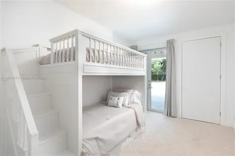 18925 NE 21st Avenue North Miami Beach FL 33179