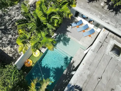 18925 NE 21st Avenue North Miami Beach FL 33179