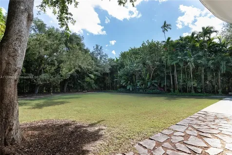 18925 NE 21st Avenue North Miami Beach FL 33179