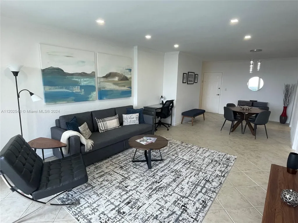 2501 S Ocean Drive Hollywood FL 33019
