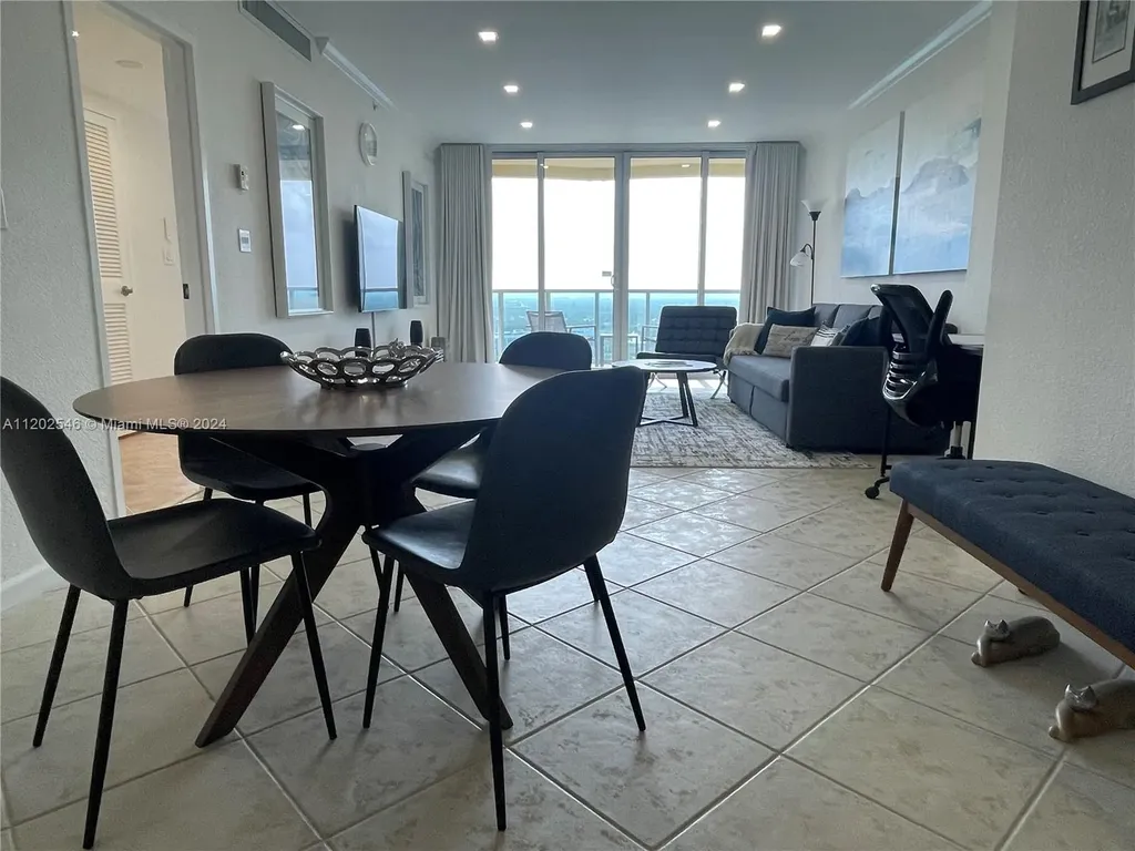 2501 S Ocean Drive Hollywood FL 33019