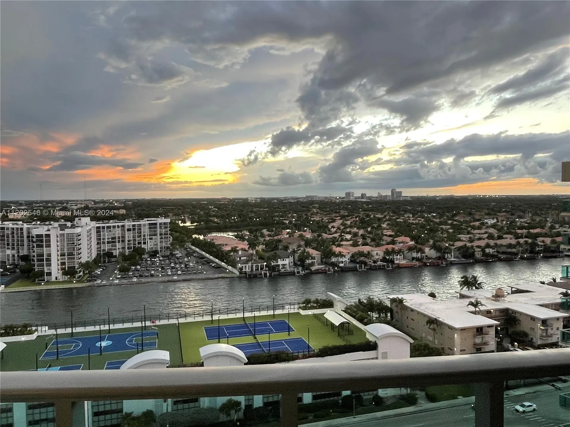 2501 S Ocean Drive Hollywood FL 33019