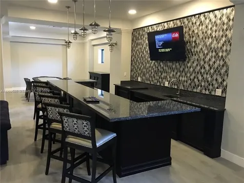 2501 S Ocean Drive Hollywood FL 33019