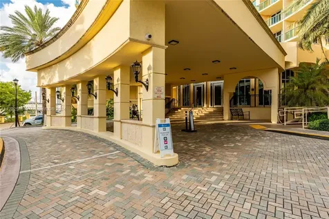 2501 S Ocean Drive Hollywood FL 33019