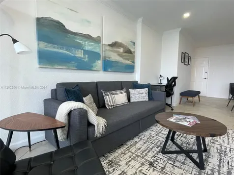 2501 S Ocean Drive Hollywood FL 33019
