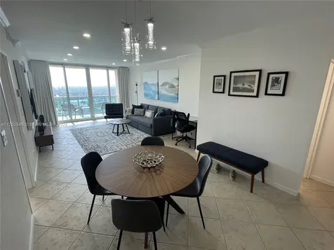 2501 S Ocean Drive Hollywood FL 33019