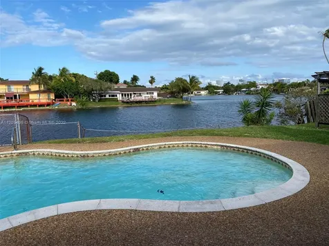 21111 NE 22nd Court Miami FL 33180