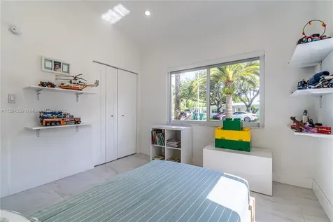 8740 SW 126th Terrace Miami FL 33176
