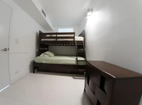 5601 Collins Avenue Miami Beach FL 33140