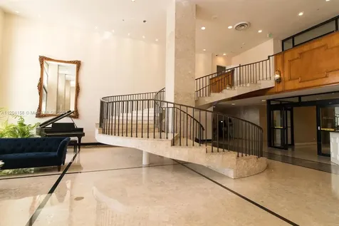 5601 Collins Avenue Miami Beach FL 33140