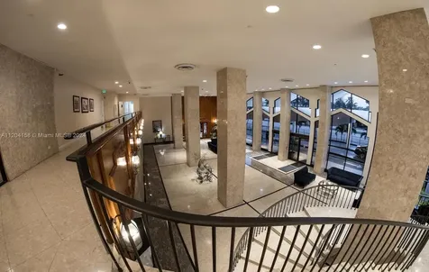 5601 Collins Avenue Miami Beach FL 33140