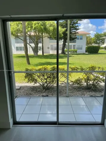 155 Easthampton G West Palm Beach FL 33417