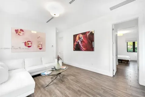 2700 N Bay Road Miami Beach FL 33140
