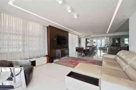 9801 Collins Avenue Bal Harbour FL 33154