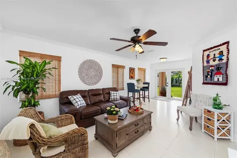 1291 NW 192nd Way Pembroke Pines FL 33029