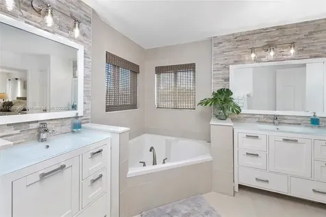1291 NW 192nd Way Pembroke Pines FL 33029