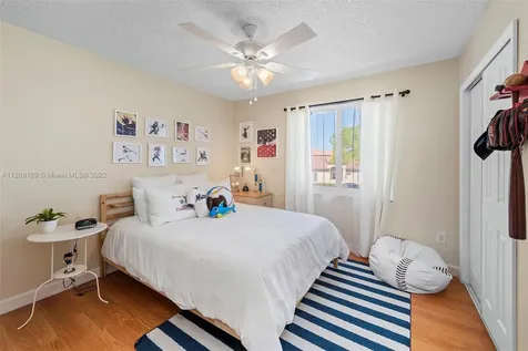 1291 NW 192nd Way Pembroke Pines FL 33029