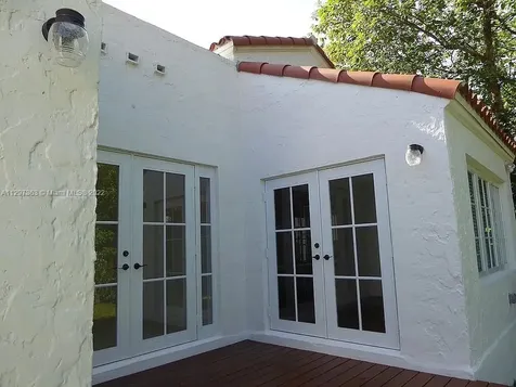 2610 Alhambra Circle Coral Gables FL 33134