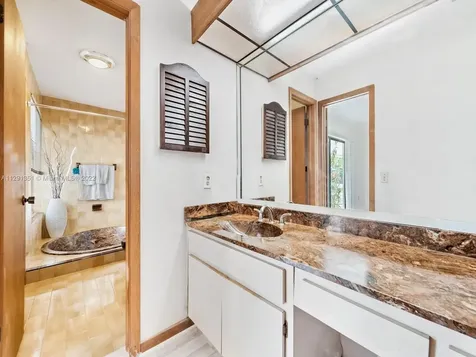9360 SW 68th Street Miami FL 33173