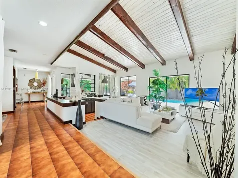 9360 SW 68th Street Miami FL 33173