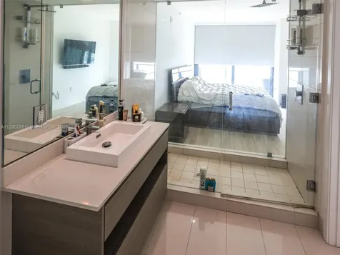 460 NE 28th Street Miami FL 33137