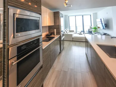 460 NE 28th Street Miami FL 33137