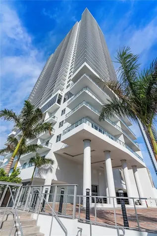 4010 S Ocean Drive Hollywood FL 33019