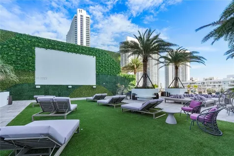 4010 S Ocean Drive Hollywood FL 33019
