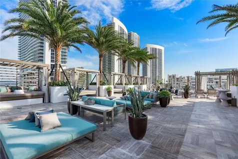 4010 S Ocean Drive Hollywood FL 33019