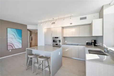 4010 S Ocean Drive Hollywood FL 33019