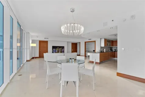 400 Alton Road Miami Beach FL 33139