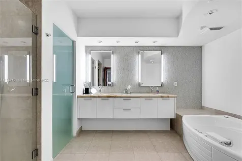 400 Alton Road Miami Beach FL 33139