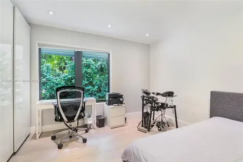 2140 NE 190th Terrace North Miami Beach FL 33179