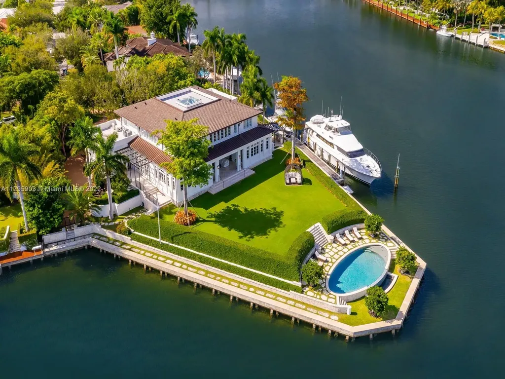 555 Reinante Avenue Coral Gables FL 33156