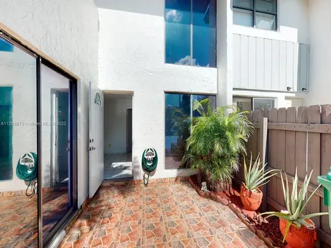 11145 SW 70th Terrace Miami FL 33173