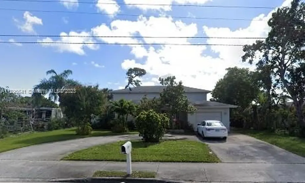 2310 Lake Ida Road Delray Beach FL 33445