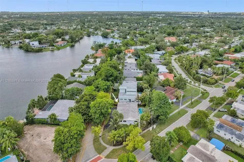 19401 NE 22nd Road North Miami Beach FL 33179