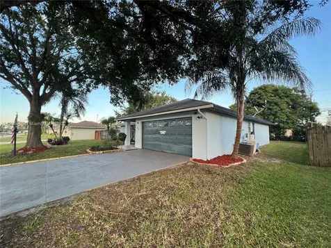 1921 SW Hickock Terrace Port St. Lucie FL 34953
