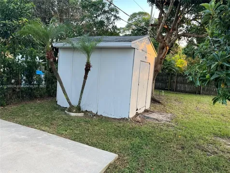 1921 SW Hickock Terrace Port St. Lucie FL 34953