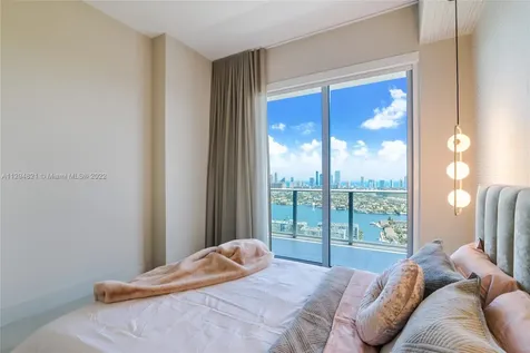 16385 Biscayne Boulevard North Miami Beach FL 33160