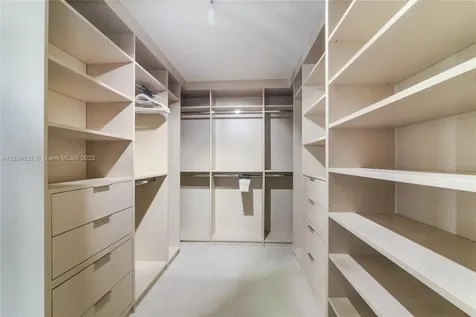 16385 Biscayne Boulevard North Miami Beach FL 33160