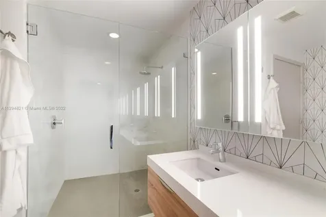16385 Biscayne Boulevard North Miami Beach FL 33160