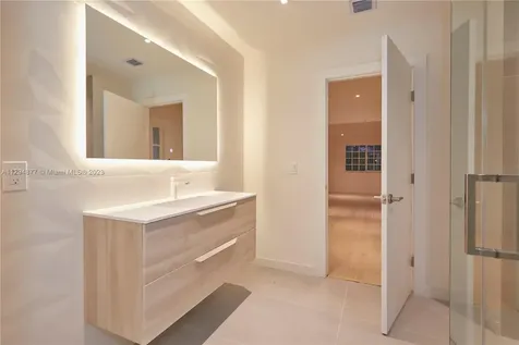 4300 Monserrate Street Coral Gables FL 33146