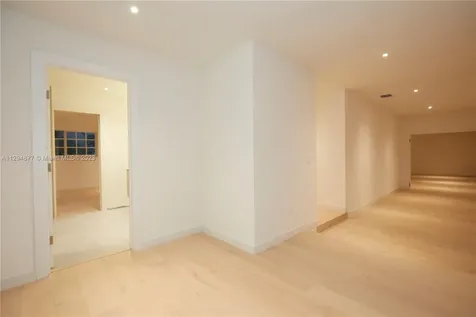 4300 Monserrate Street Coral Gables FL 33146
