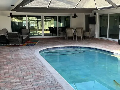 7521 SW 5th Street Plantation FL 33317
