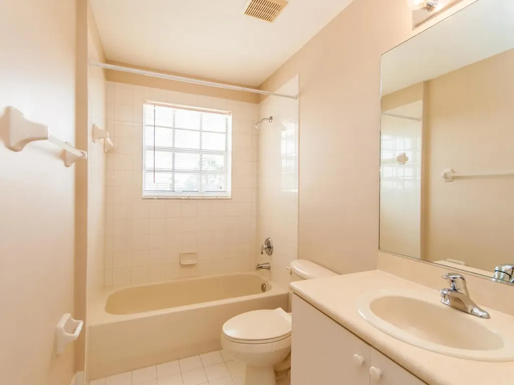2570 NW 112th Avenue Coral Springs FL 33065