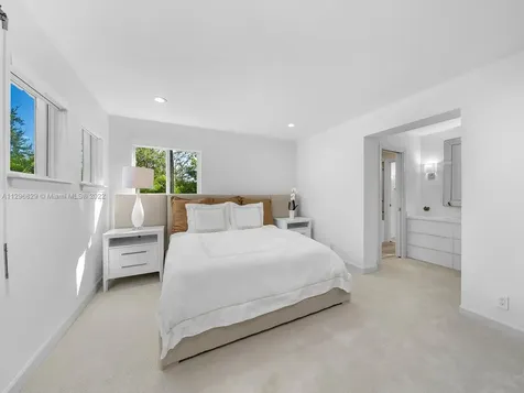 10151 SW 57th Court Pinecrest FL 33156