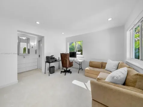 10151 SW 57th Court Pinecrest FL 33156